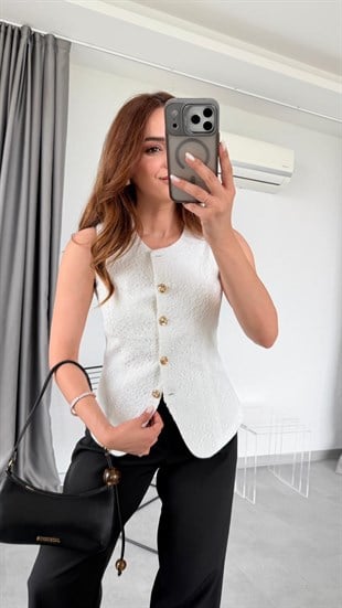 Beyaz Zambiya Sıfır Kol Gold Düğmeli Yelek