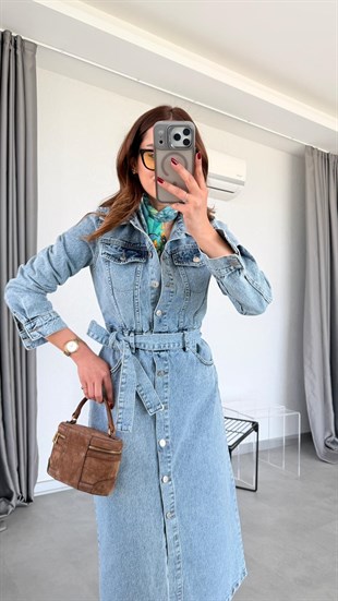 Gloria Boydan Düğmeli Cepli Kuşaklı Denim Elbise