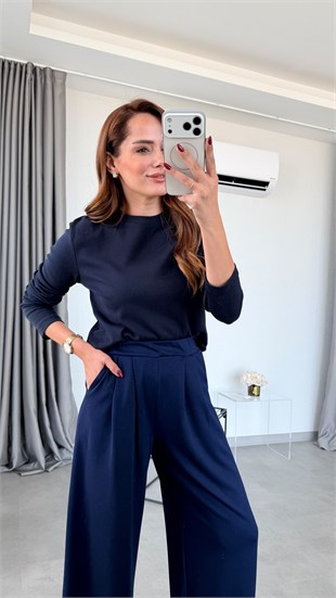 Lacivert Sanca Arka Beli Lastikli Geniş Paça Pantolon