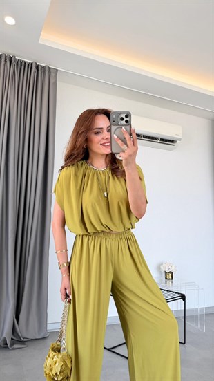 Yeşil Sandy Omuzu Drapeli Crop Pantolon Takım