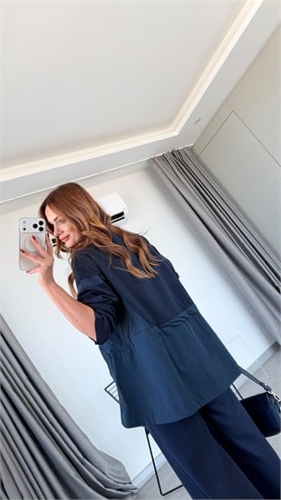 Lacivert Karen Paraşüt Kumaş Detaylı Triko Takım