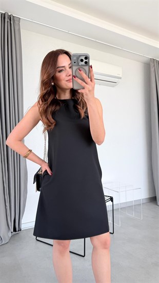 Elanor Fermuar Detaylı Cepli Elbise