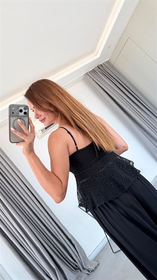 Siyah Havana Askılı Dantelli Crop
