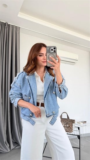 Mavi Fernan  Arkası Yazı Detaylı Kot Ceket