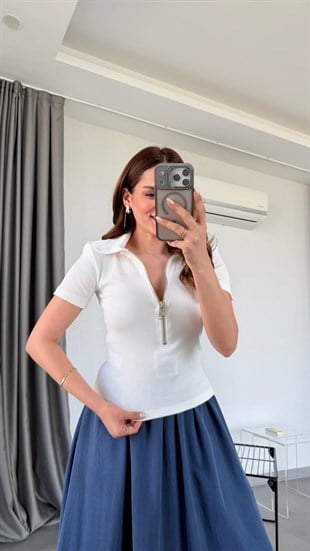Beyaz Bloom Fermuar Detaylı Bluz