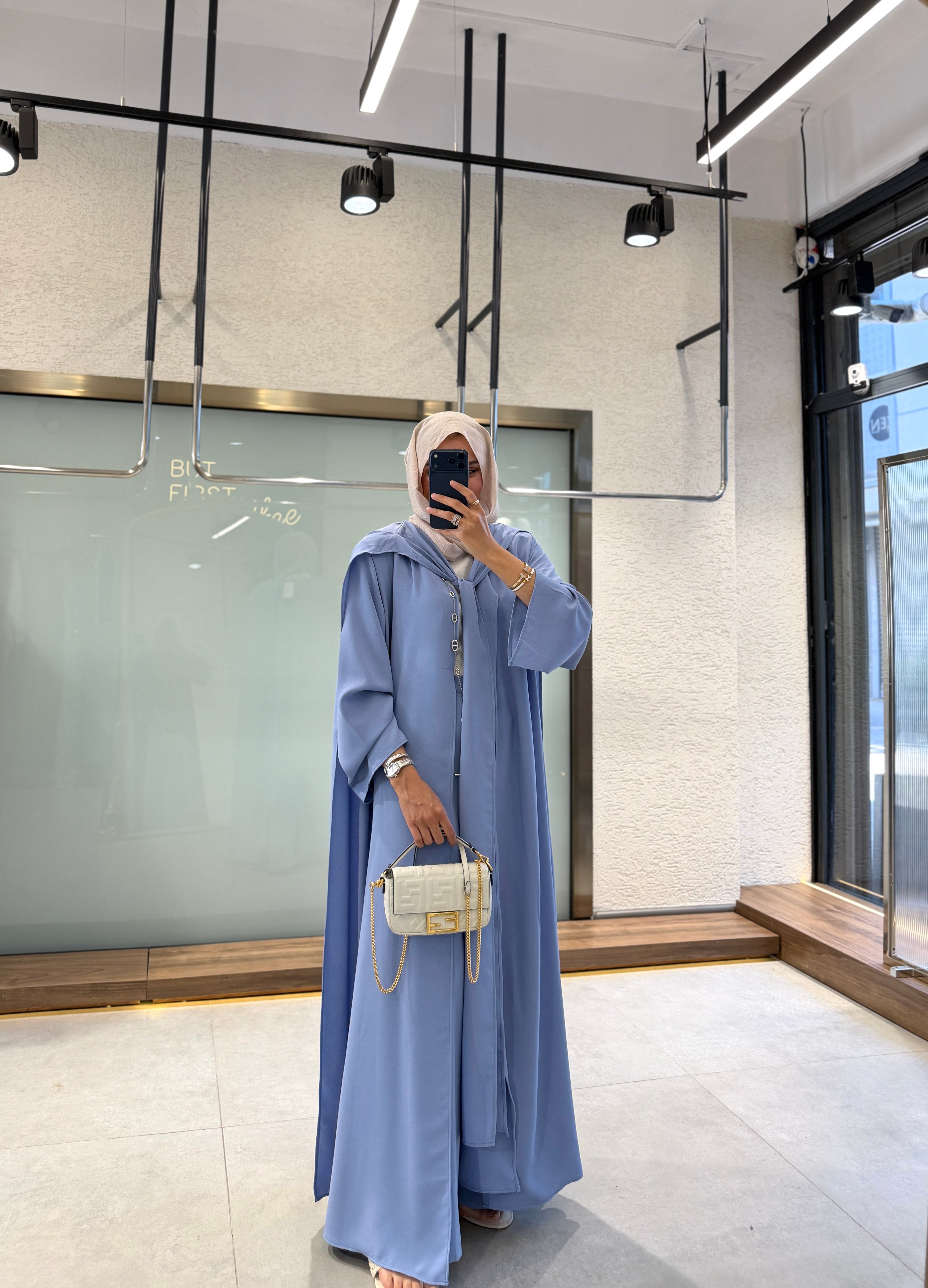 Nilüfer Abaya-Lila