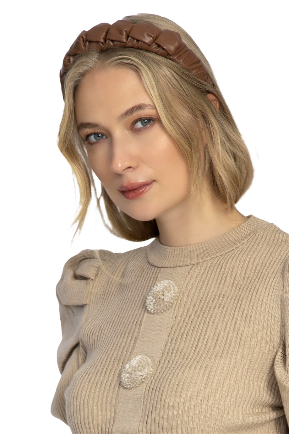 SUNİ DERİ ÖRGÜLÜ KAHVE TAÇ
