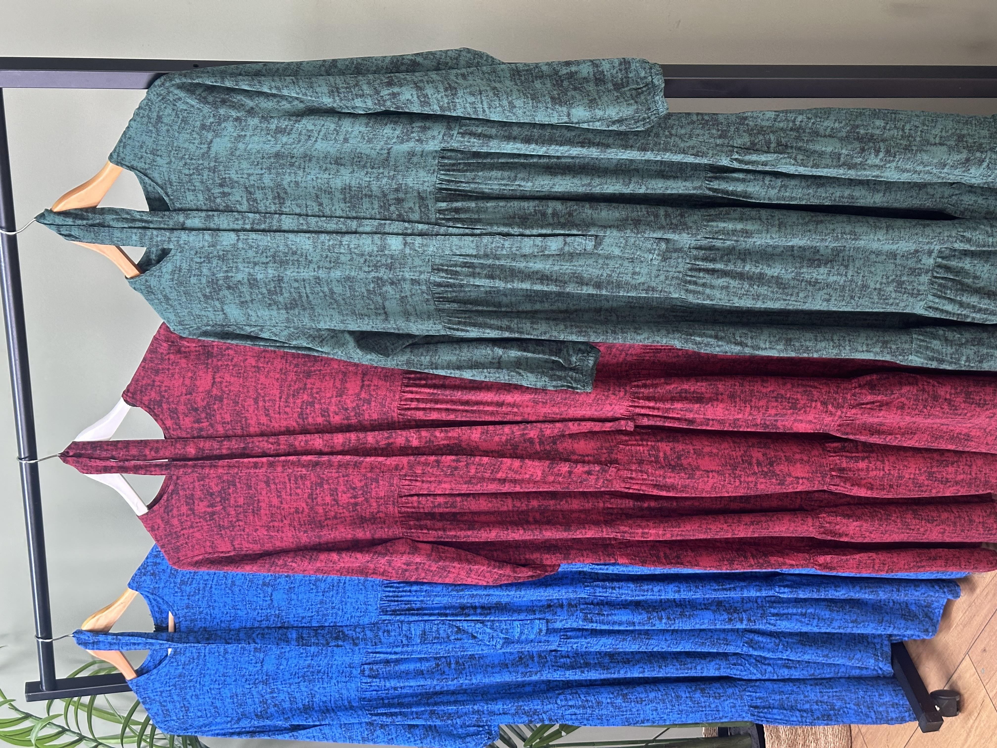 BATİK DESEN VİSKON ELBİSE ZÜMRÜT