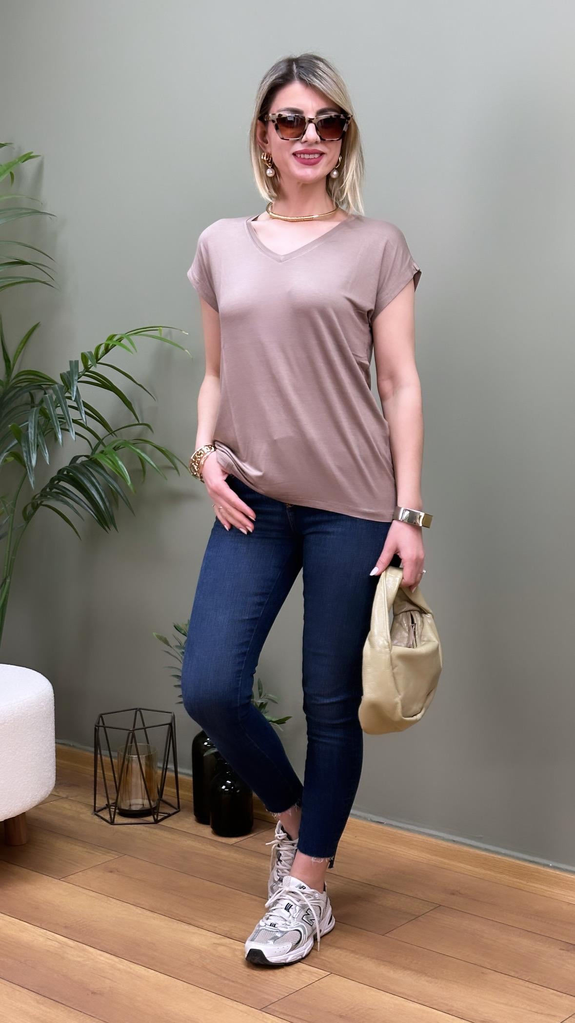 MODAL KUMAŞ V YAKA T-SHIRT VİZON 