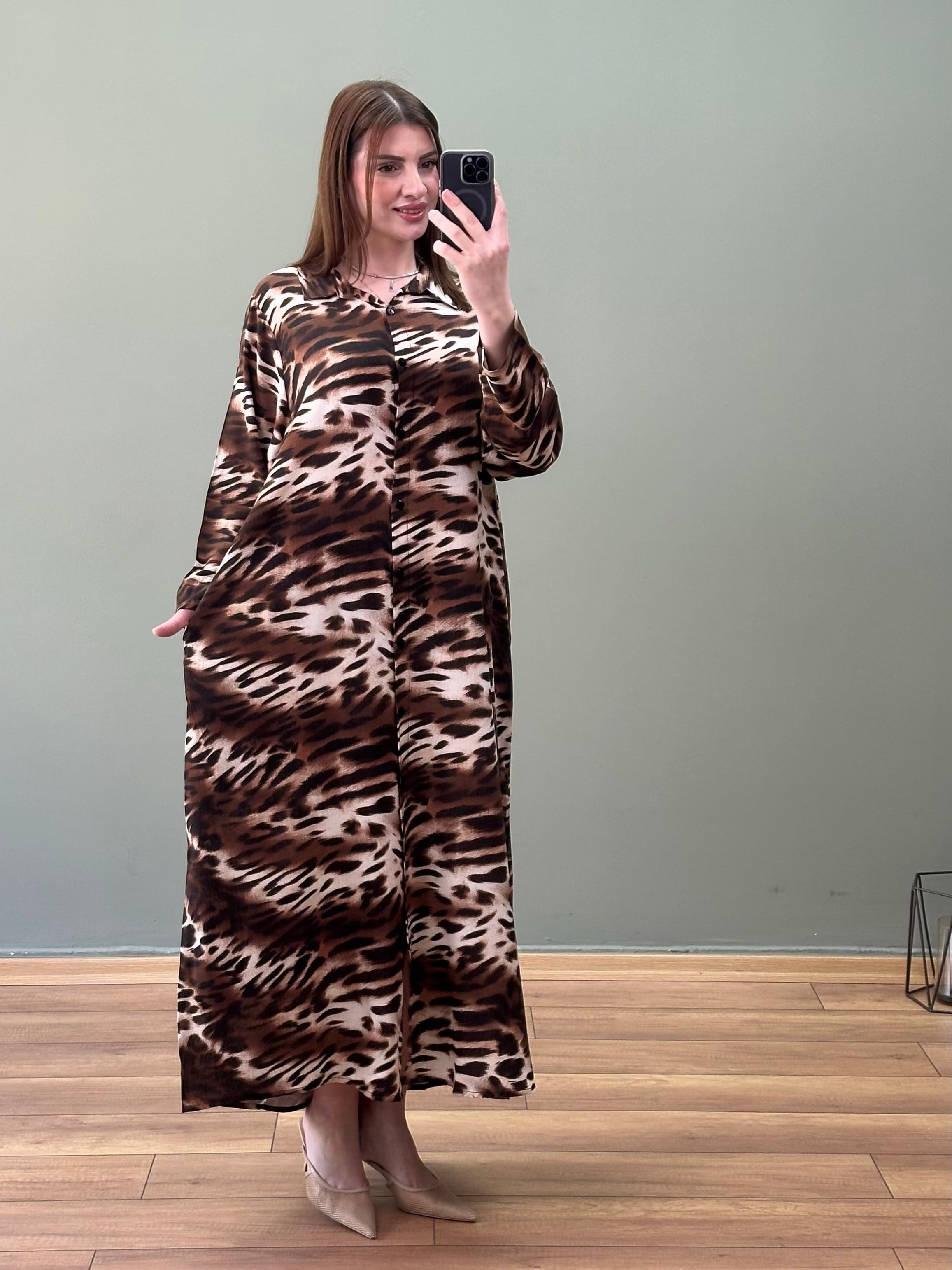 İTALYAN VİSKON BOYDAN DÜĞMELİ ELBİSE TURKUAZ LEOPAR TEMA