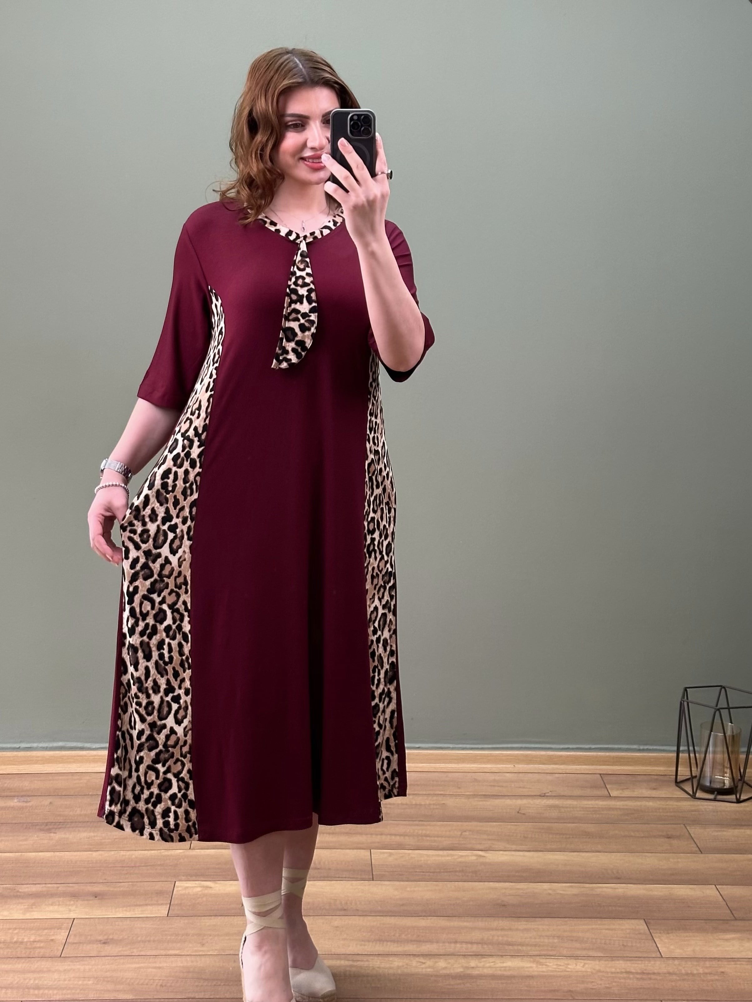 LEOPAR FULAR DETAYLI MİDİ BOY ELBİSE BORDO