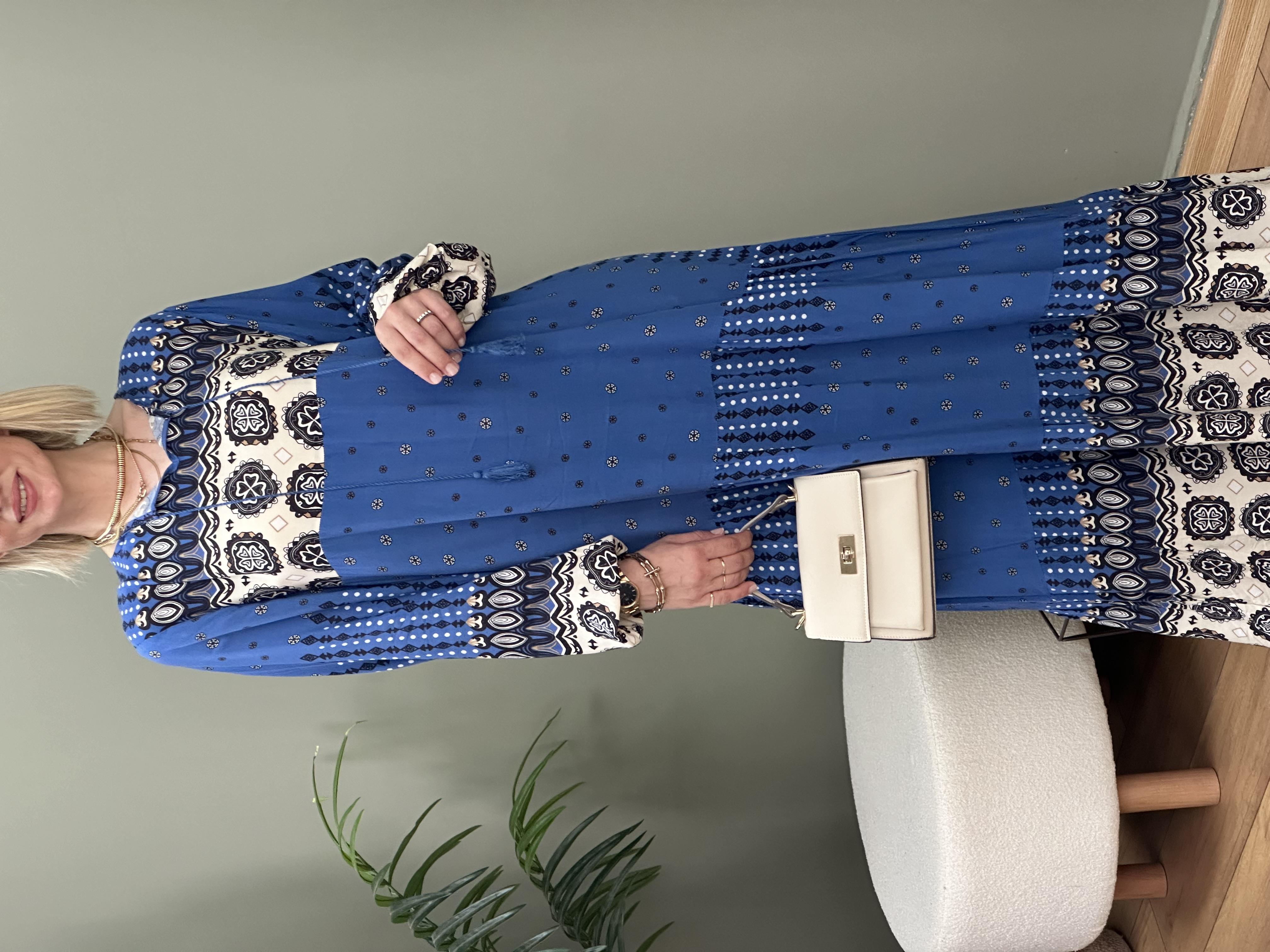 YAKA BAĞLAMALI DESENLİ VİSKON ELBİSE MAVİ