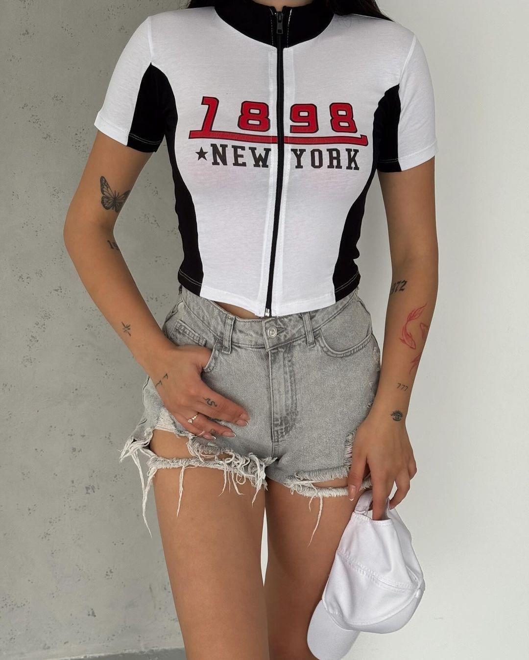 1898 Newyork Baskılı Fermuarlı Crop Bluz