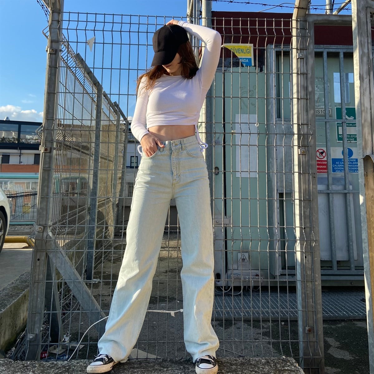 BUZ MAVİ STRAIGHT JEAN
