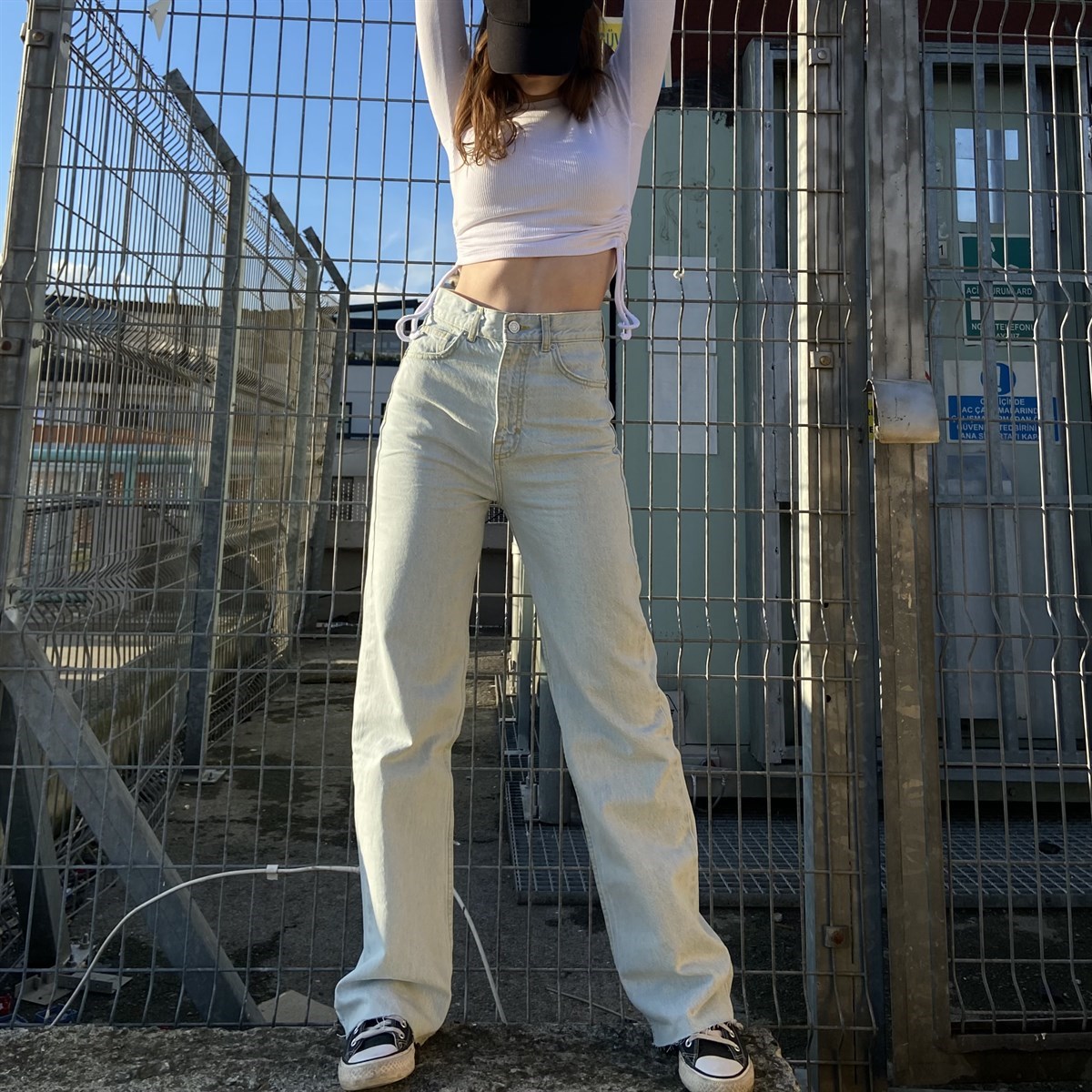 BUZ MAVİ STRAIGHT JEAN