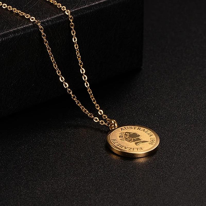 Çelik Elizabeth Antik Sikke Gold Renk Kolye