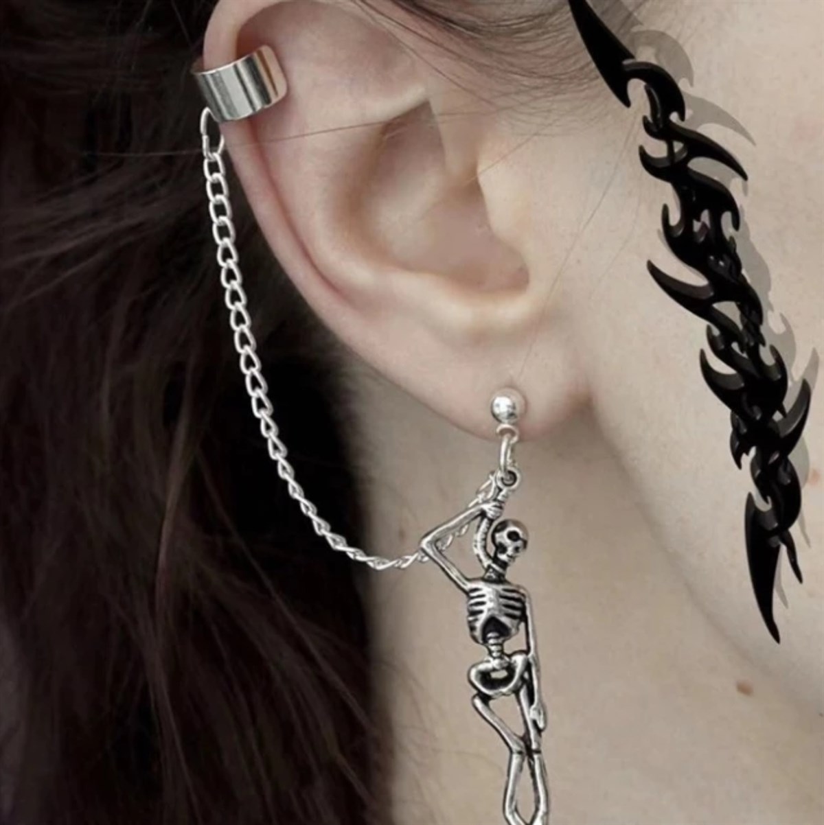 Gothic Punk Cross Uzun Zincirli Skull Küpe