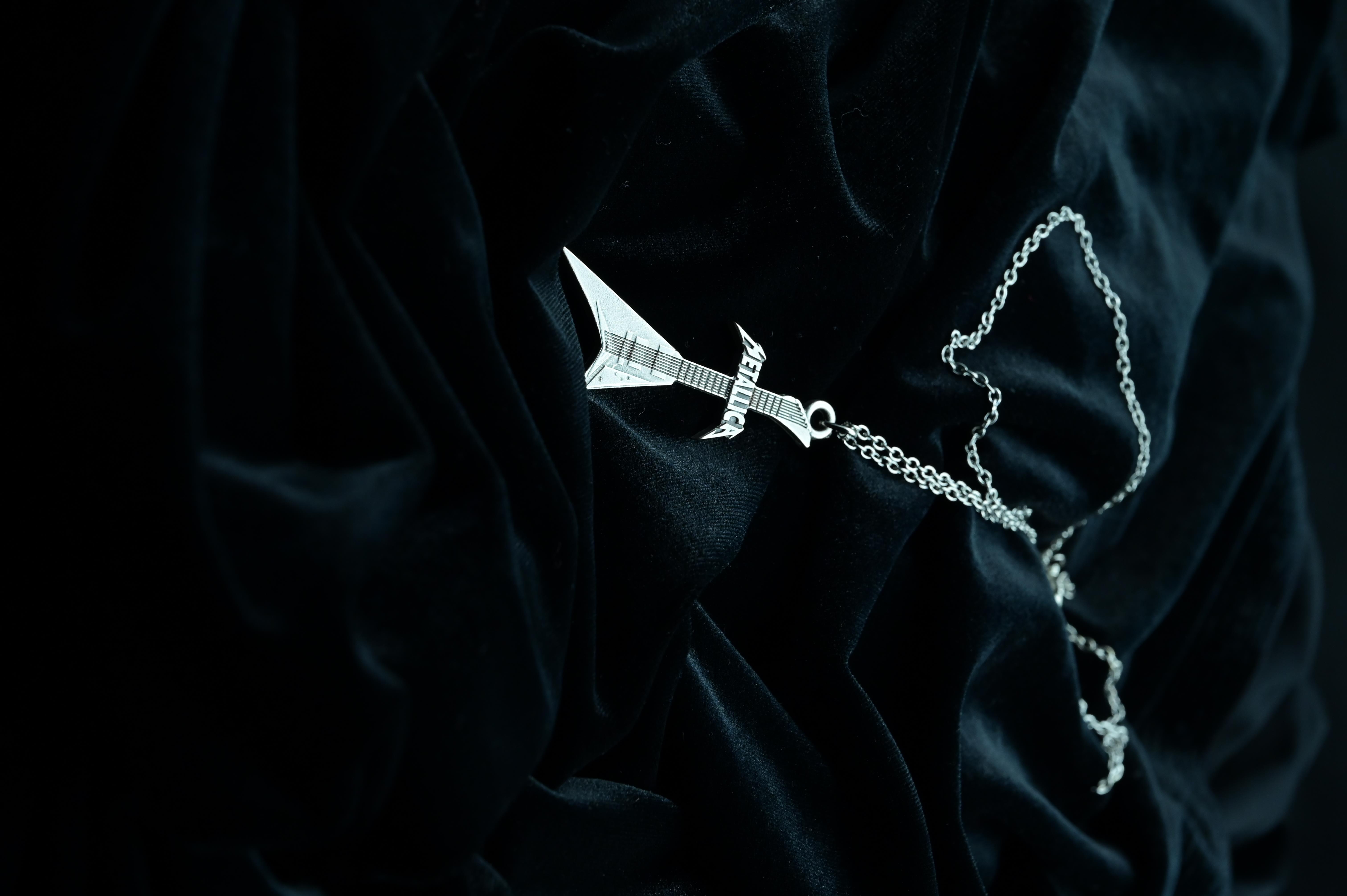 Metallica Guitar Unisex Kolye