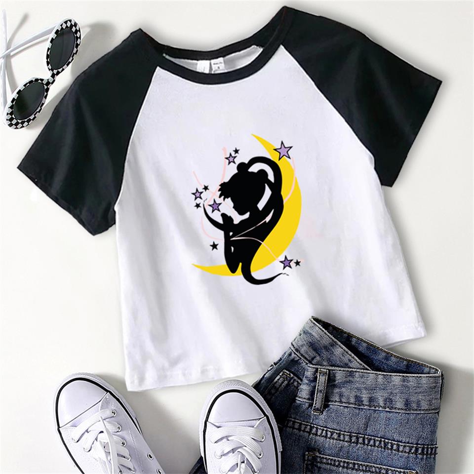 Sailor Moon Usagi Tsukino Baskılı Reglan Kol Beyaz Crop