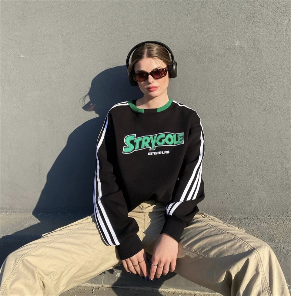 Sokak Tarzı Siyah Strygole Oversize Unisex Sweatshirt