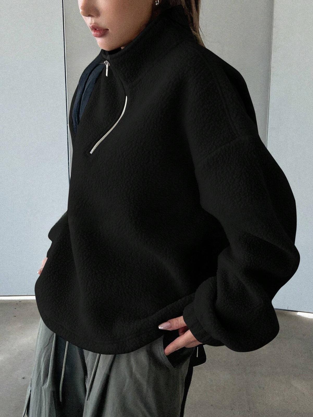 Streetwear Detail Peluş Fermuarlı Siyah Ceket