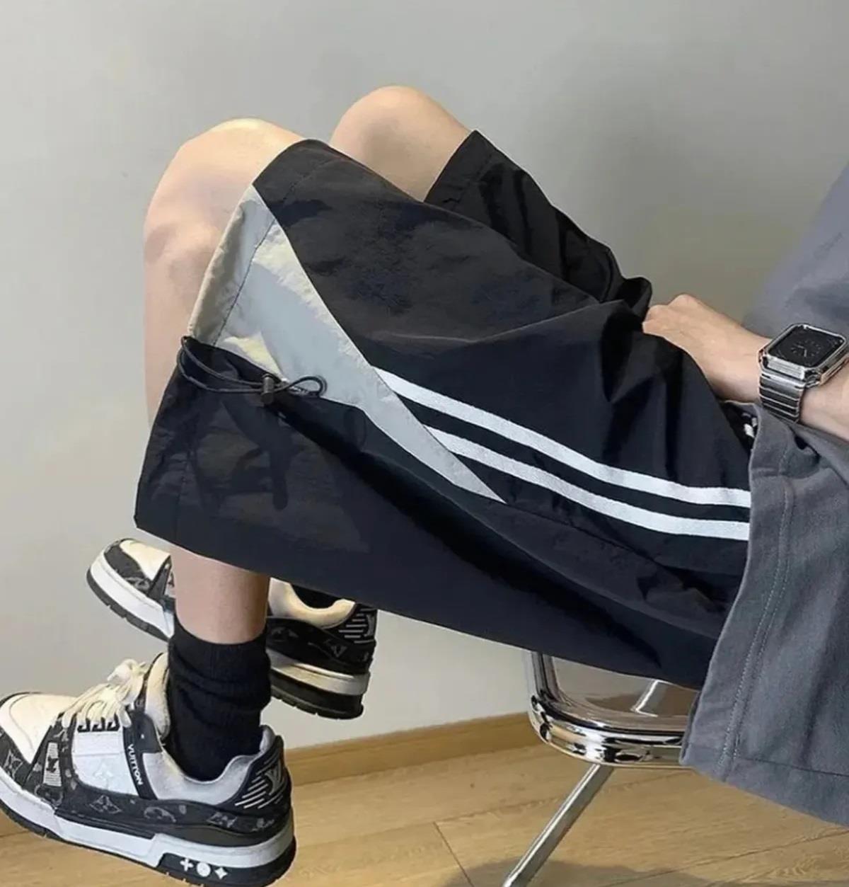 Streetwear Paraşüt Kumaş Şort