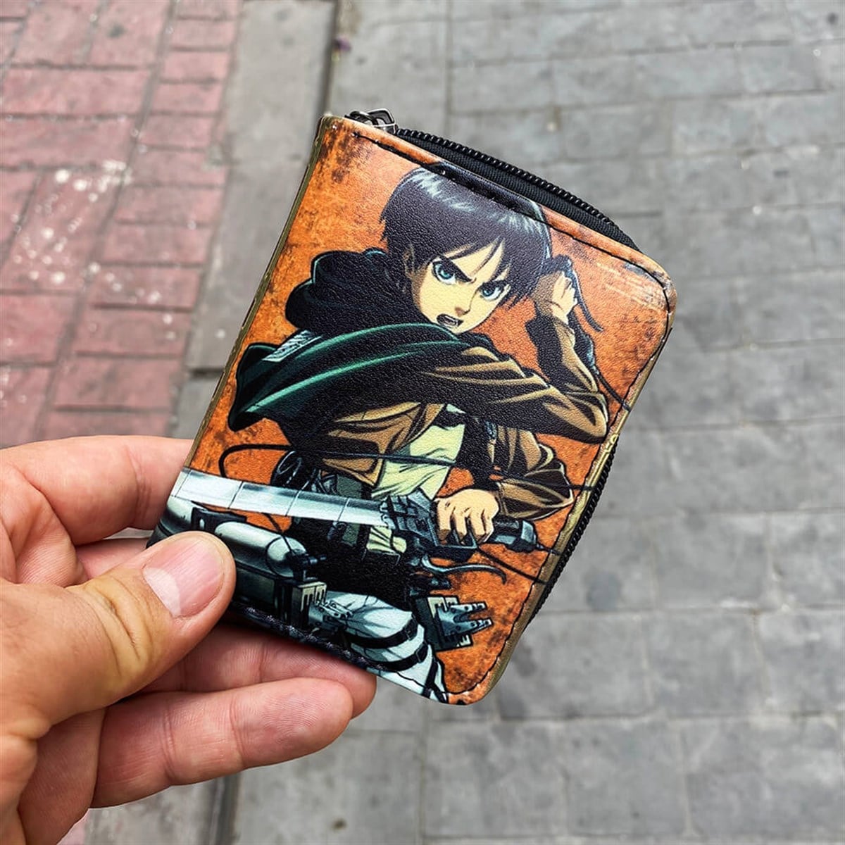 Touz Attac On Titan Levi Colour Cüzdan