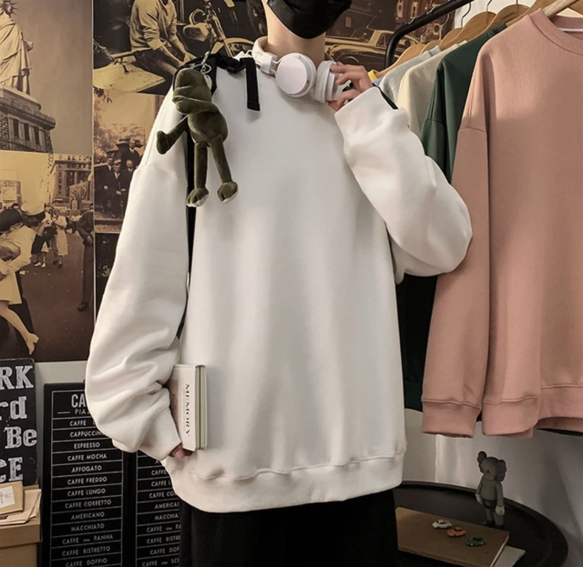 Touz Beyaz Bisiklet Yaka Oversize Unisex Sweatshirt