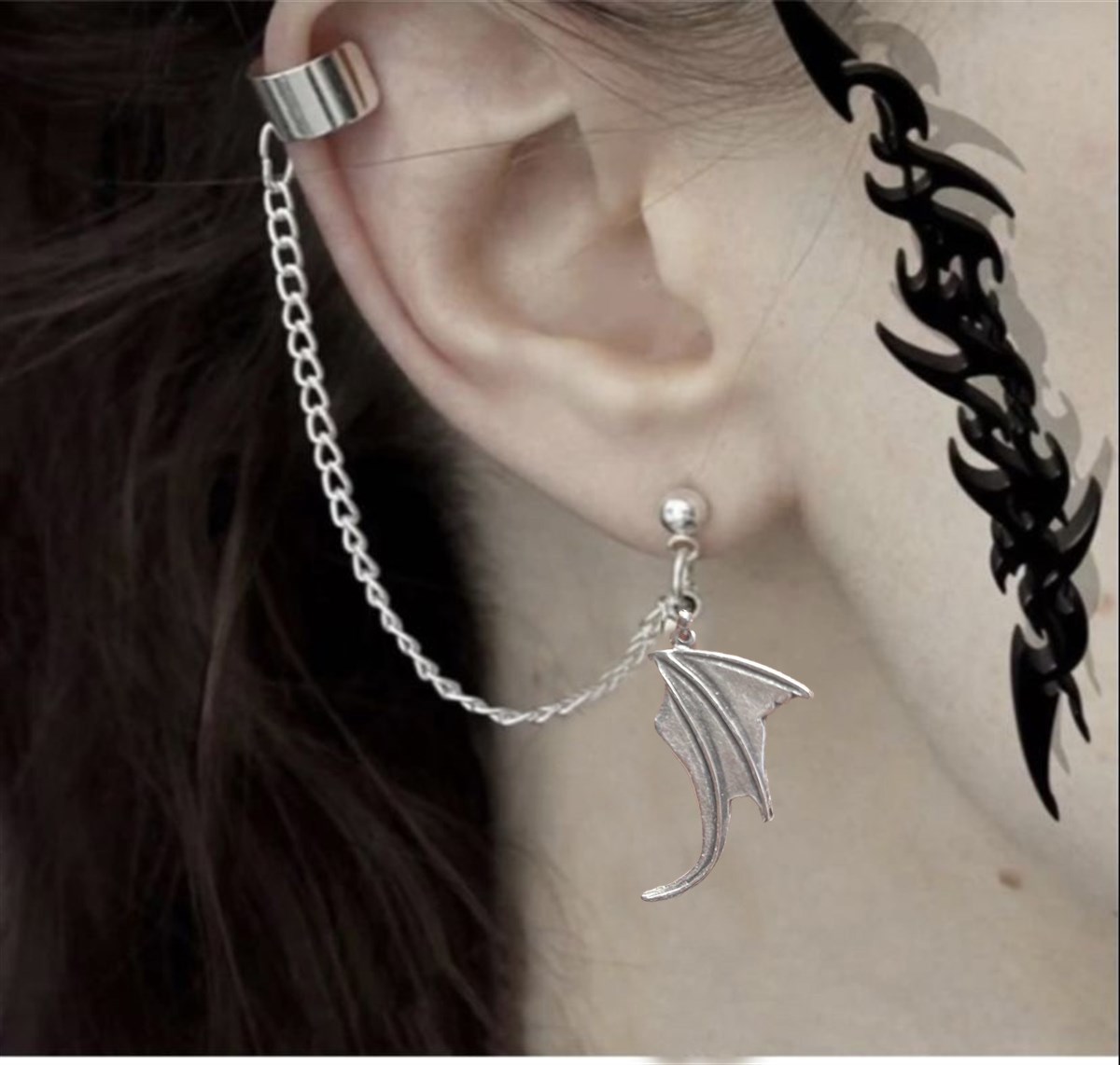 Touz Gothic Dragon Wing Zincirli Sallantılı Küpe