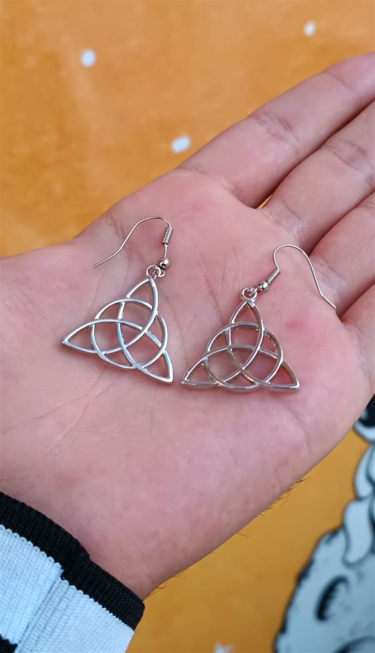 Touz Gothic Triquetra Çift Küpe