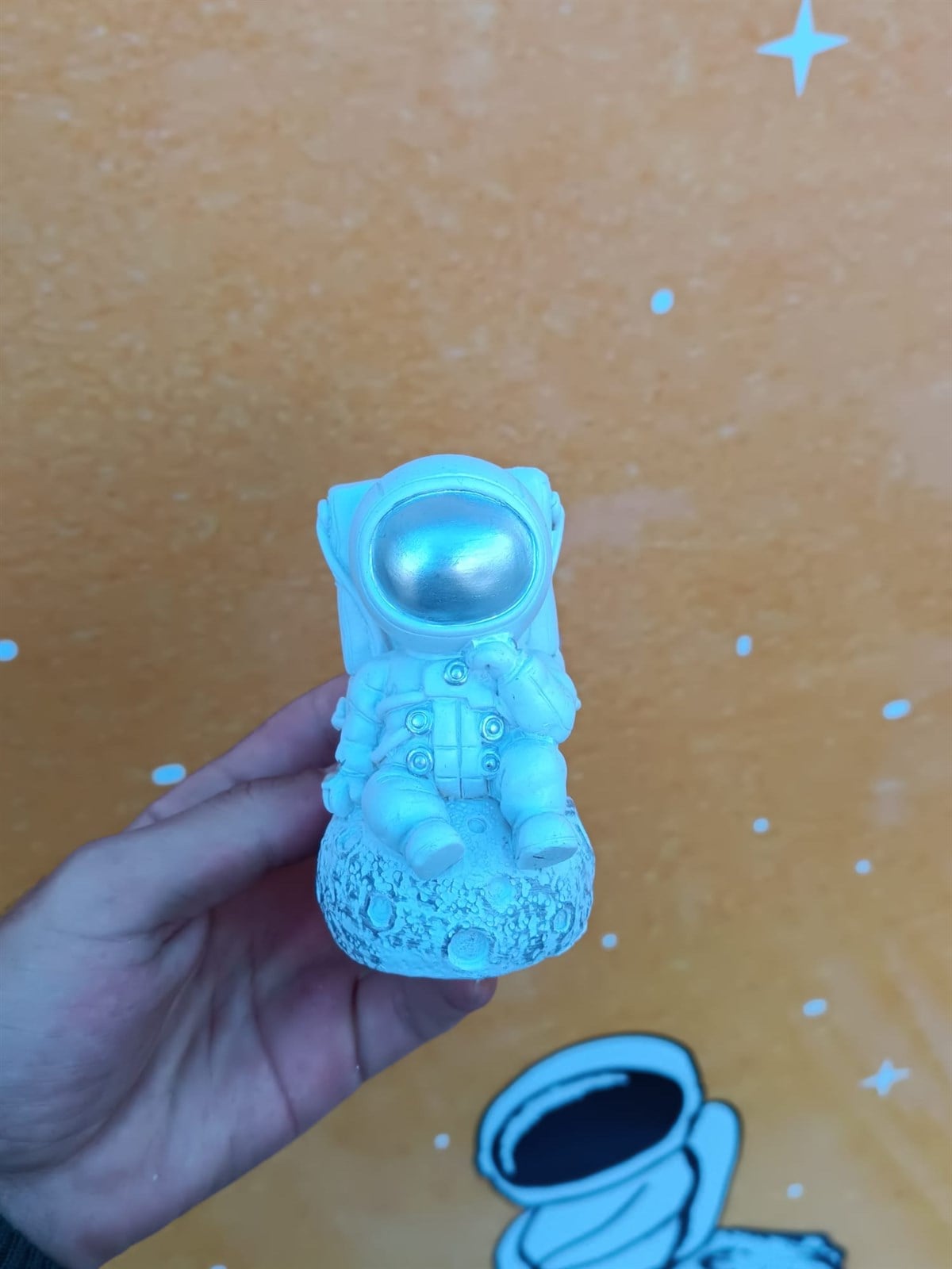 Touz Thinking Astronaut Figür