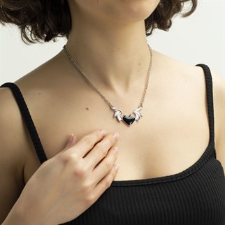 Devil Black Heart Kolye