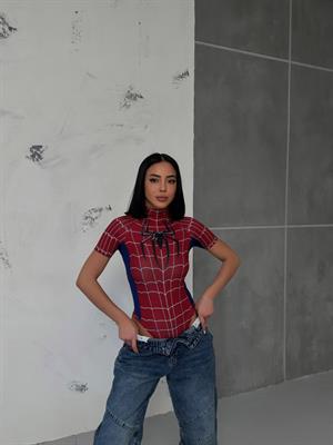 Dijital Baskılı Kısa Kollu  Spider Çıtçıtlı Crop Bluz