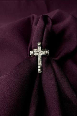 Gotik Hz. İsa Model Haç Tasarım Mat Gümüş Yüzük