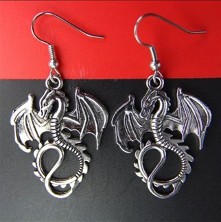 Gotik Ejderha Küpe