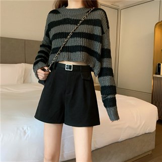 Gri Siyah Çizgili Streetwear Crop Kazak