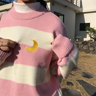 Kawaii Pembe Örme Unisex Oversize Nakış Ay İşleme Çizgili Kazak