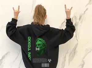 Non Toxic Sırt Baskılı Siyah Kapüşonlu Sweatshirt