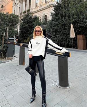 Streetwear Line Detail Symbol Beyaz Unisex Oversize Dik Yaka Sweatshirt