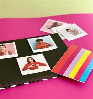 Touz İnek Desen Tasarımlı Siyah Yaprak Fotoğraf Albümü