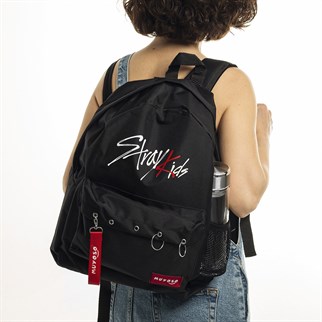 Touz Stray Kids Baskılı Laptop Sırt Çantası Piersingli