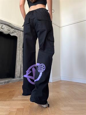 Unisex  Kargo Cepli Lastik Detaylı Siyah Mor Baskılı Baggy Jean
