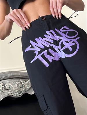 Unisex  Kargo Cepli Lastik Detaylı Siyah Mor Baskılı Baggy Jean