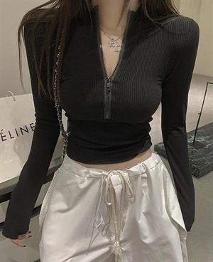 Yarım Fermuarlı Siyah Kaşkorse Crop