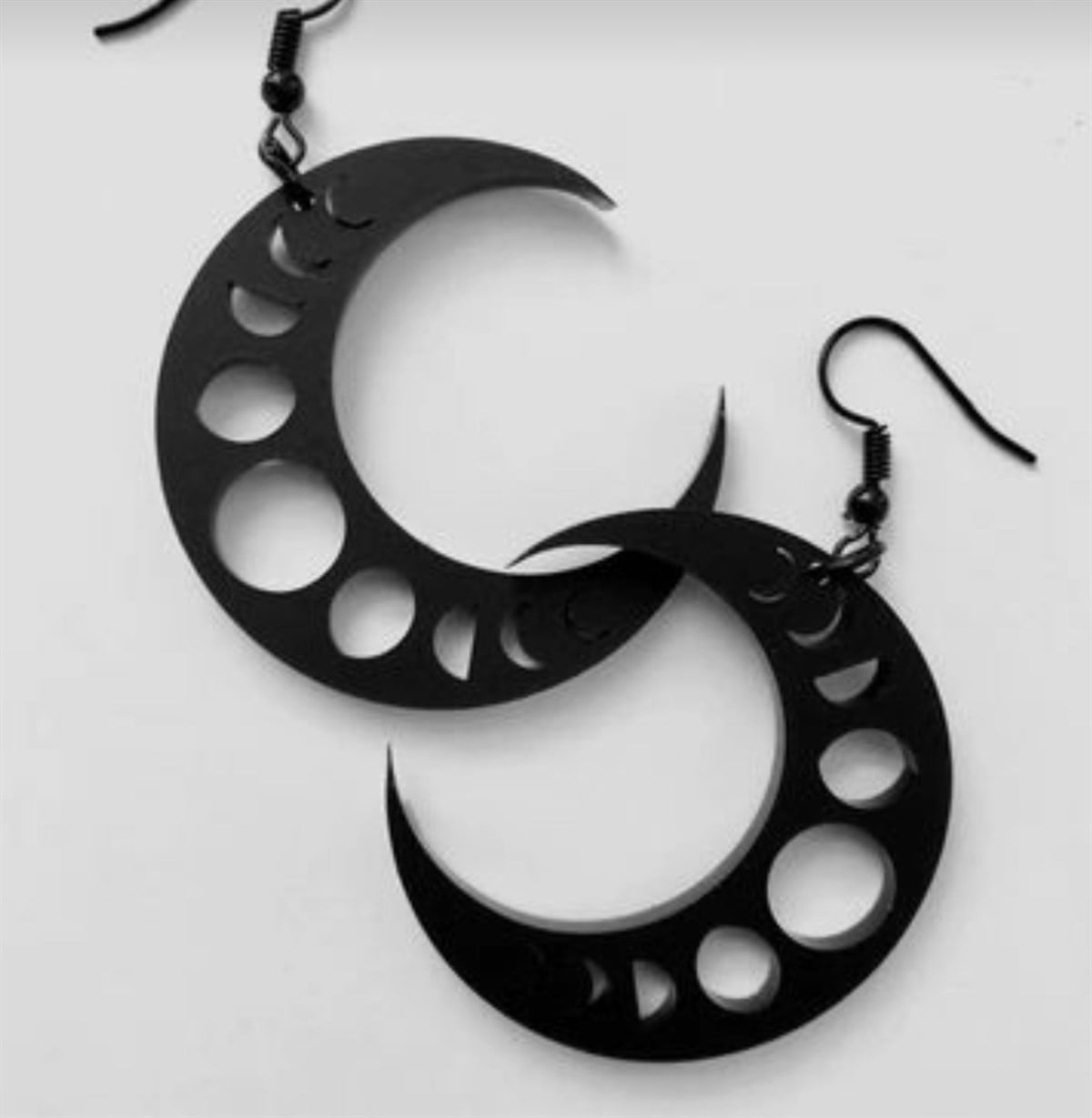 Gotiç Moon Küpe