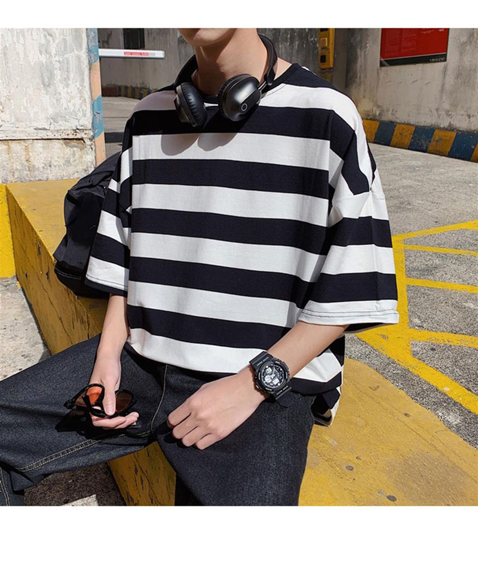 Siyah Beyaz Çizgili Unisex Oversize T-shirt