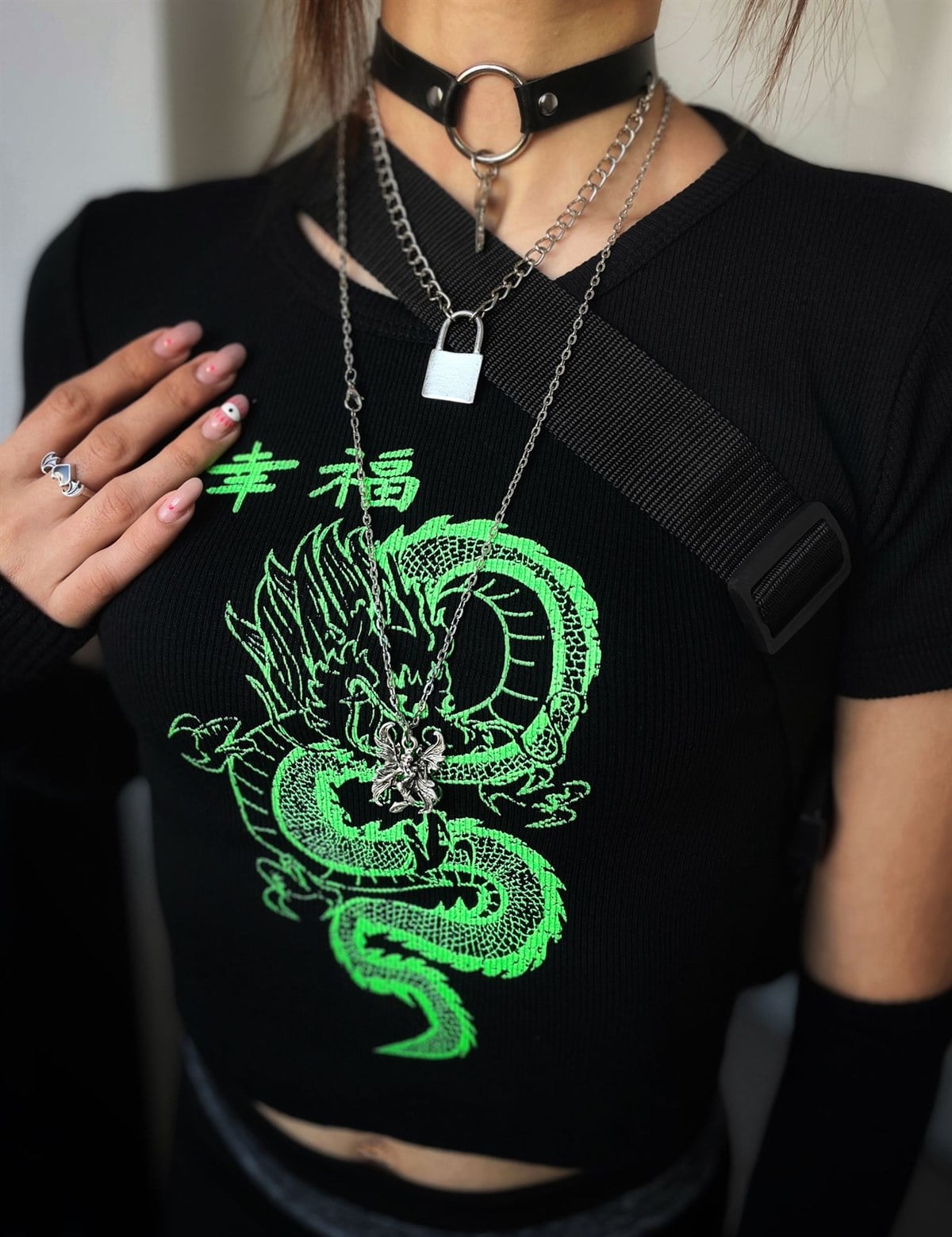 Siyah Dragon Kaşkorse Crop