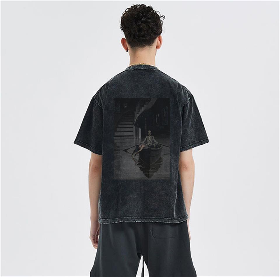Skeleton In Sandal Sırt Baskılı Unisex Eskitme T-shirt
