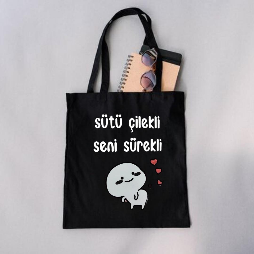 Sütlü Çilekli Siyah Bez Çanta 
