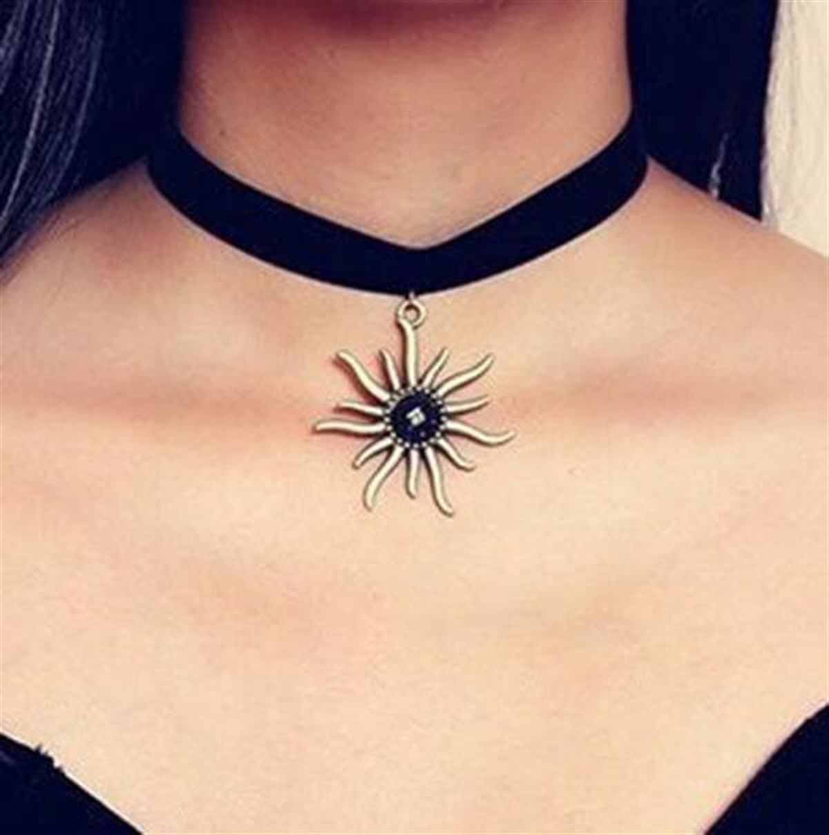 Touz Leon Adjustable Sun Moon Star Pendent Velvet Tasma